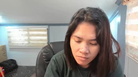 Snapshot of asuzaka27 chatting on January 30, 1:44 am asuzaka27 online show from January 30, 1:44 am