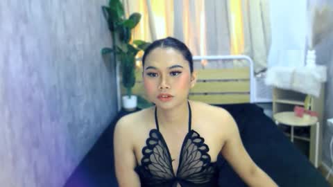 atashakendall online show from February 5, 1:09 am