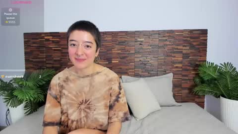 Athenea online show from April 13, 1:26 pm