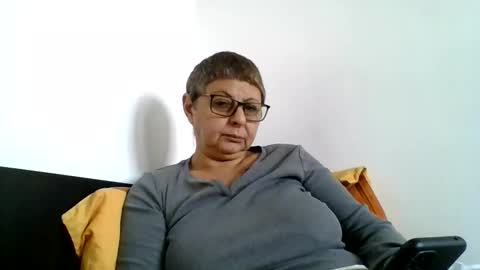 atikaarea online show from October 18, 11:47 am