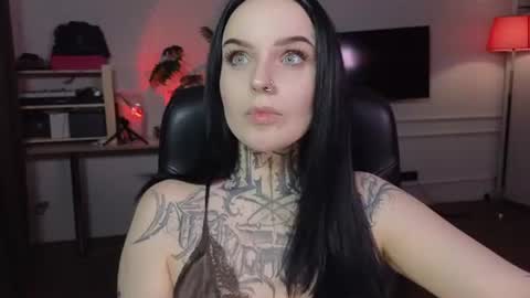 online every day between 10am-23pm online show from July 8, 8:12 pm