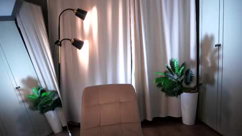 Eve or Dora the Sexplorer D online show from November 2, 9:37 pm