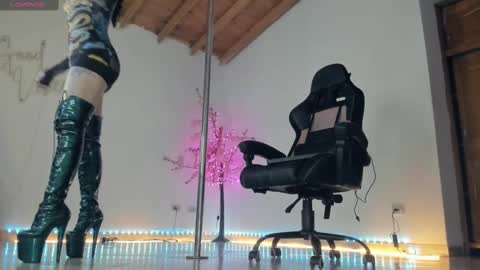 Snapshot of aurabonett chatting on March 12, 7:24 am aura online show from March 12, 7:24 am