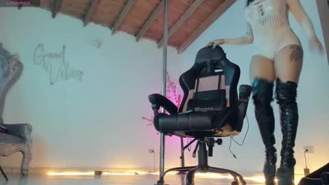 Snapshot of aurabonett chatting on March 10, 10:39 am aura online show from March 10, 10:39 am