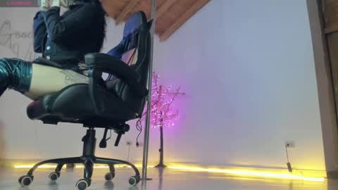 Snapshot of aurabonett chatting on March 11, 7:57 am aura online show from March 11, 7:57 am