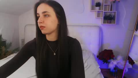 Snapshot of aurora_aksness chatting on March 10, 2:16 pm Aurora online show from March 10, 2:16 pm