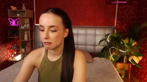 Snapshot of aurora_aksness chatting on February 28, 2:09 pm Aurora online show from February 28, 2:09 pm