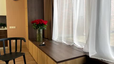 Aurora Asti online show from October 13, 9:33 am