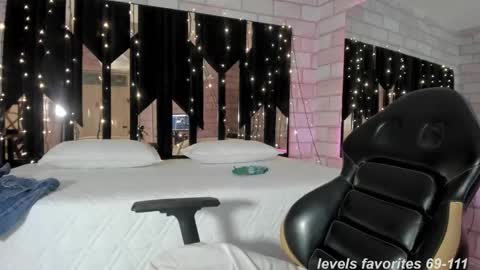 AURORA online show from February 17, 11:54 pm