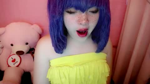 cute online show from June 9, 1:39 am
