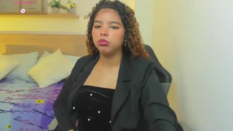 aurora_rodriguez online show from September 27, 12:58 pm