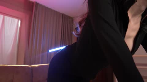 Aurora online show from February 21, 7:22 am