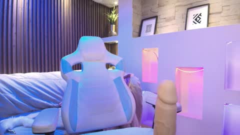 aurora_willow9 online show from November 22, 6:12 am