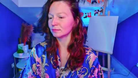 auroraborealis__ online show from October 22, 7:00 am