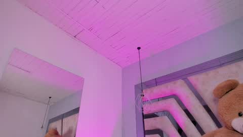 Aurora  online show from March 30, 8:09 pm