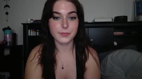 auroralightz1 online show from October 1, 1:48 am