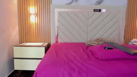 auroramartin2 online show from October 2, 8:18 pm