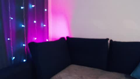 Aurora online show from February 15, 7:51 am