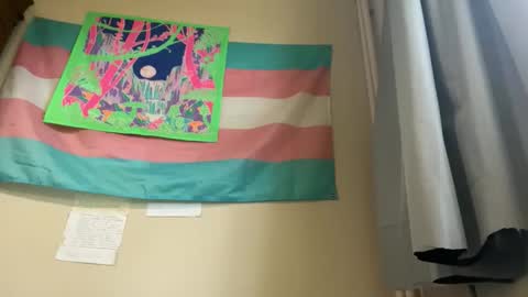 aurore_wave online show from March 29, 4:08 pm