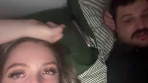 aussiecouple101798558 online show from October 3, 12:09 am