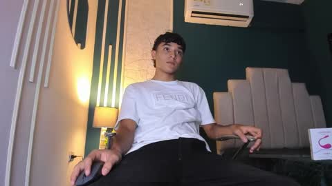 Austin online show from February 3, 8:03 pm