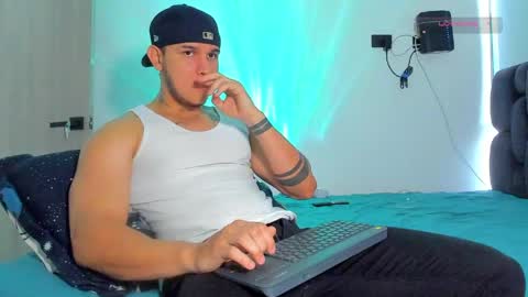 A online show from March 12, 9:18 pm