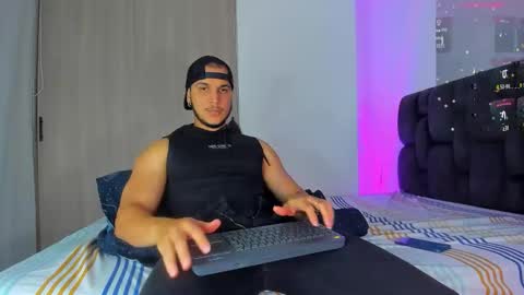 A online show from January 5, 11:41 pm