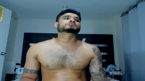 AustinTorres  online show from January 14, 3:32 am