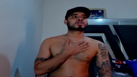 AustinTorres  online show from December 19, 3:51 am
