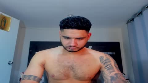 AustinTorres  online show from January 5, 2:17 am