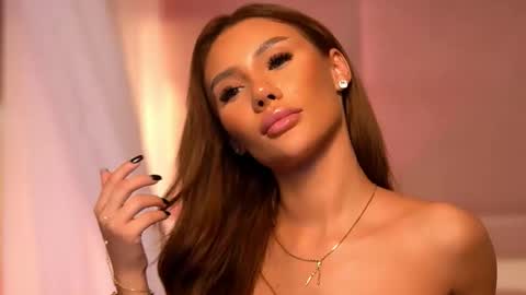 Ava online show from February 13, 3:32 am