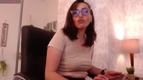 Ava  online show from January 9, 7:19 pm