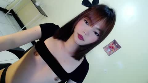 Vye online show from July 6, 3:25 pm