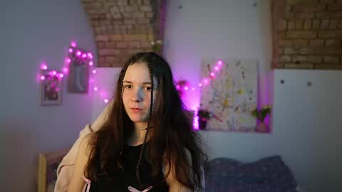 ava taylor18 online show from January 2, 5:39 pm