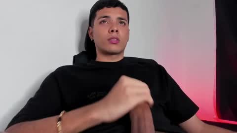 Avaggi online show from October 14, 10:02 pm