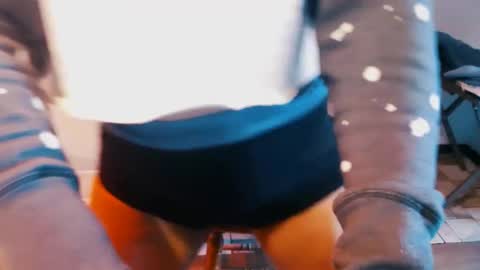 avamae online show from January 16, 6:27 pm