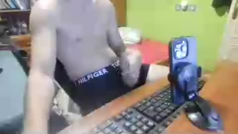 Avarageeuropeguy online show from July 25, 2:04 pm