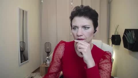 avasaturnian online show from February 18, 8:25 am