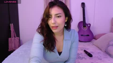 ave_negra_ online show from March 7, 12:04 am