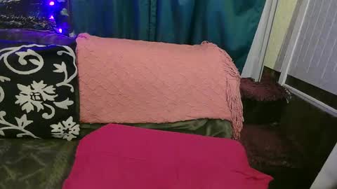 raven blue online show from September 22, 1:48 pm