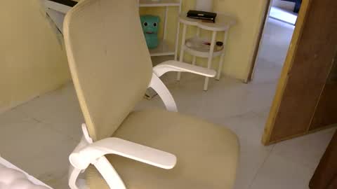 Rhian online show from October 14, 3:42 am