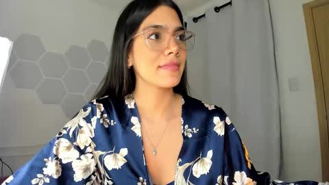   Follow me  Pvt and c2c is on  online show from February 1, 3:03 am