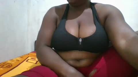 avril254 online show from January 18, 4:21 am