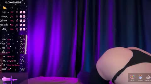 avril_pearly_ online show from December 22, 12:45 pm