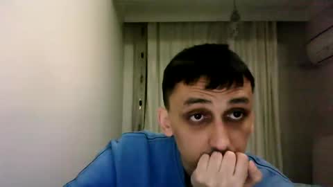 Snapshot of awesenheit chatting on December 5, 2:39 pm awesenheit online show from December 5, 2:39 pm