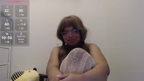 Jasminee online show from March 1, 6:32 pm
