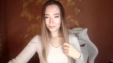 Awora Wolf online show from November 10, 10:34 pm