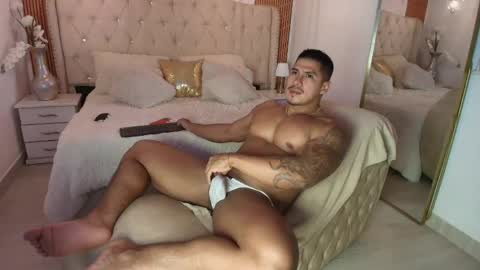 Axel Daviss online show from April 17, 11:18 pm