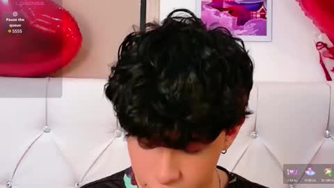 Axel Evanss online show from February 19, 1:32 pm