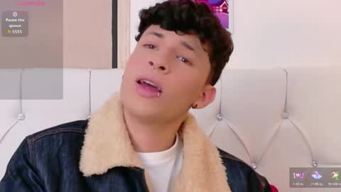 Axel Evanss online show from April 8, 1:25 pm